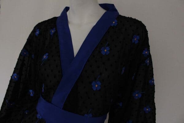 kimono fleur bleu 04